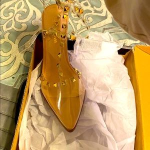 You need this gently use shoes